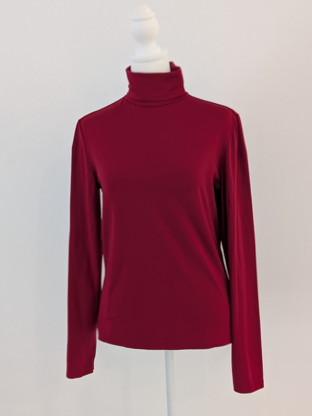 Express Women L Red Long Sleeve Turtleneck Knit Stretch Pullover Top